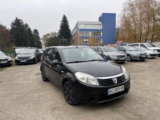 Dacia Sandero 2009г. в рассрочку