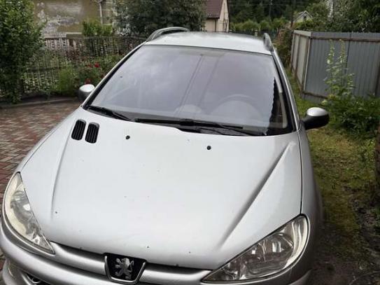 Peugeot 206                             2004г. в рассрочку