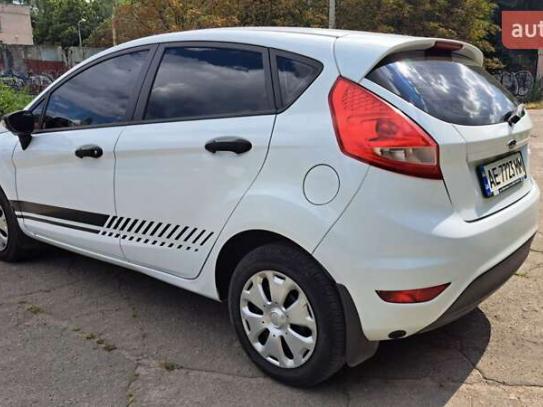 Ford Fiesta
                          2011г. в рассрочку