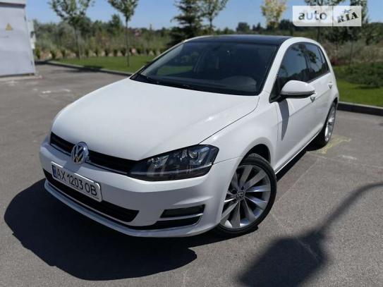 Volkswagen Golf 2016г. в рассрочку