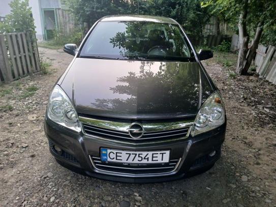 Opel Astra                           2008г. в рассрочку