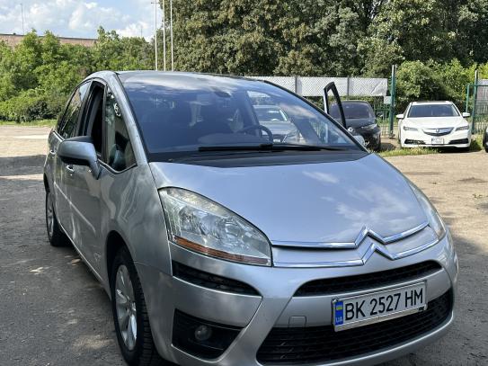 Citroen C4 picasso                      2008г. в рассрочку