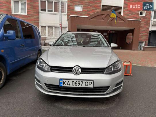 Volkswagen Golf
                            2016г. в рассрочку