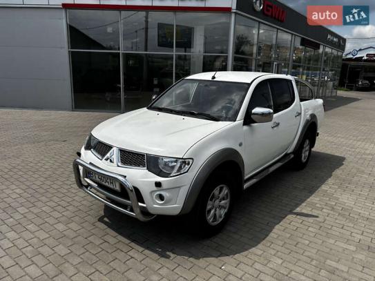 Mitsubishi L 200
                           2012г. в рассрочку