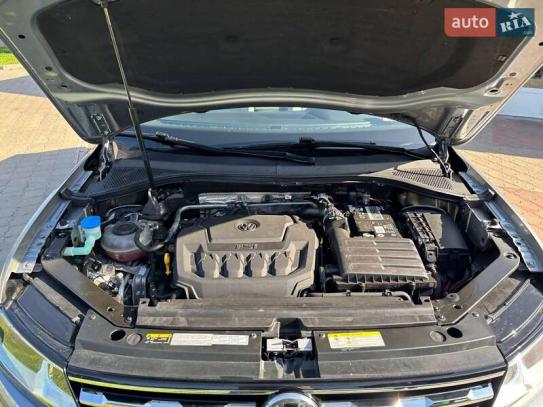 Volkswagen Tiguan
                          2021г. в рассрочку