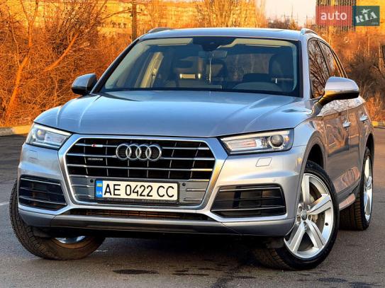 Audi Q5
                              2017г. в рассрочку