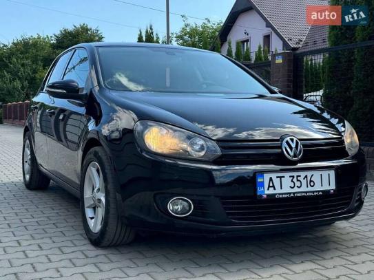 Volkswagen Golf
                            2012г. в рассрочку