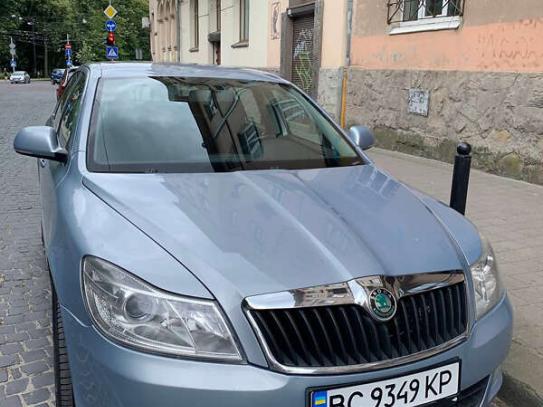 Skoda Octavia                         2010г. в рассрочку