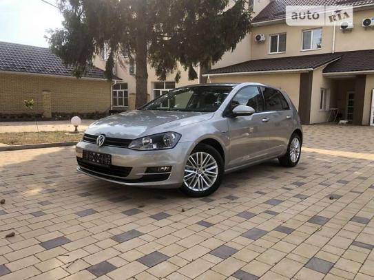 Volkswagen Golf 2015г. в рассрочку