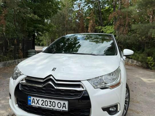 Citroen Ds4                             2012г. в рассрочку