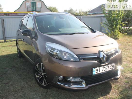 Renault Megane scenic 2015р. у розстрочку