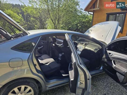 Ford Mondeo                          2008г. в рассрочку