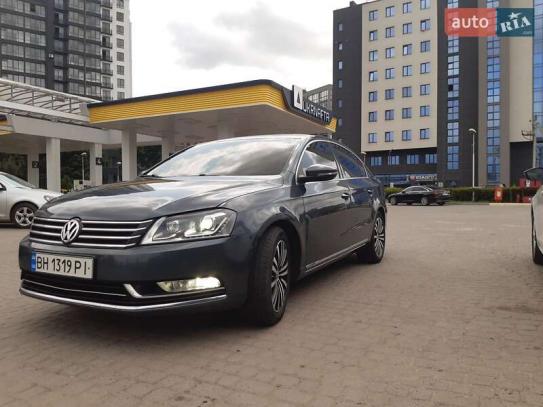 Volkswagen Passat
                          2011г. в рассрочку