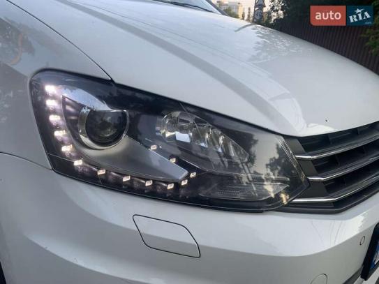 Volkswagen Polo                            2016г. в рассрочку