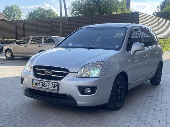 Kia Carens 2008г. в рассрочку