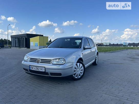 Volkswagen Golf 2000р. у розстрочку