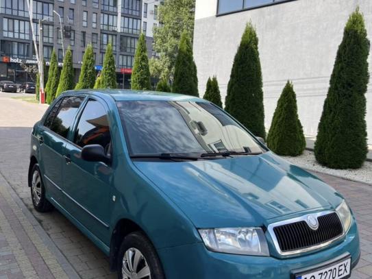 Skoda Fabia 2002г. в рассрочку