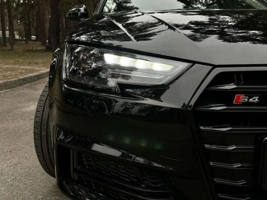 Audi A4                              2016г. в рассрочку