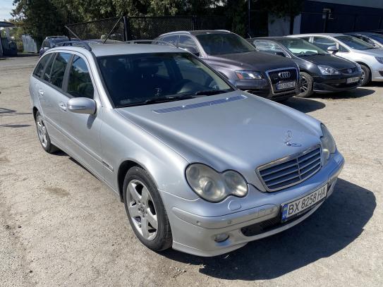 Mercedes-benz C200                            2004г. в рассрочку