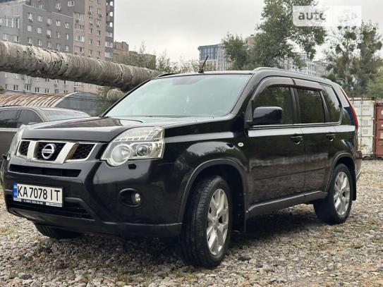 Nissan X-trail 2011р. у розстрочку