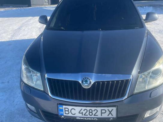 Skoda Octavia                         2010г. в рассрочку