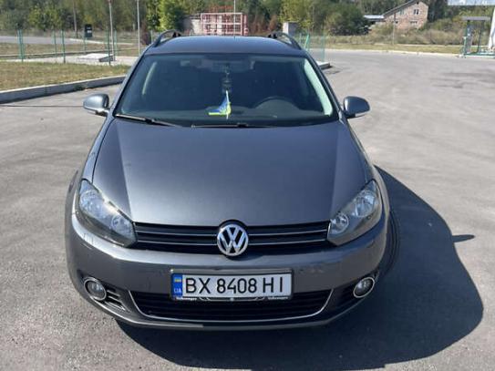 Volkswagen Golf 2009р. у розстрочку