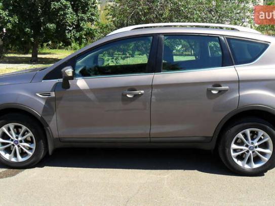 Ford Kuga 2012г. в рассрочку