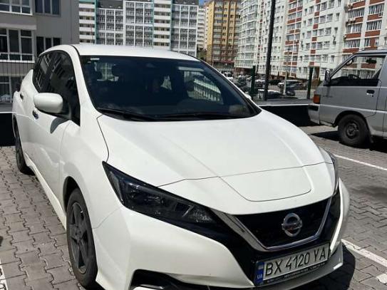 Nissan Leaf
                            2021г. в рассрочку