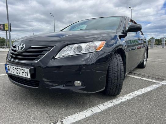 Toyota Camry                           2008г. в рассрочку