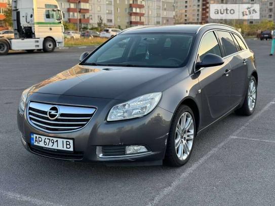 Opel Insignia 2010г. в рассрочку