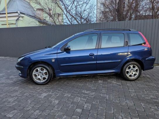 Peugeot 206
                             2004г. в рассрочку