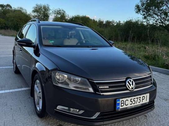 Volkswagen Passat
                          2012г. в рассрочку