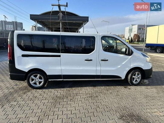 Renault Trafic                          2015г. в рассрочку