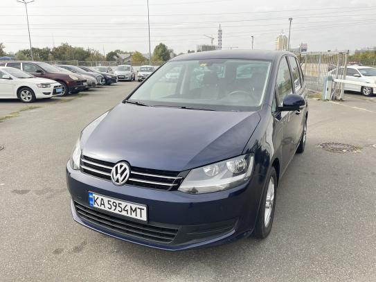 Volkswagen Sharan 2015г. в рассрочку