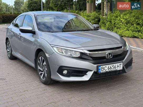 Honda Civic                           2018г. в рассрочку