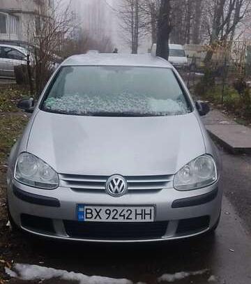 Volkswagen Golf 2004р. у розстрочку