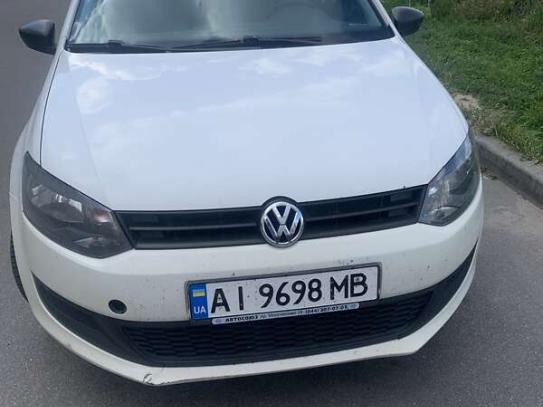 Volkswagen Polo                            2013г. в рассрочку