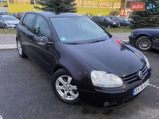 Volkswagen Golf 2005р. у розстрочку