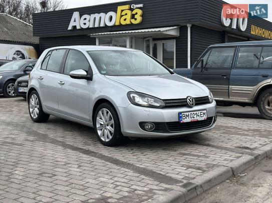 Volkswagen Golf
                            2010г. в рассрочку