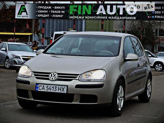 Volkswagen Golf 2005р. у розстрочку