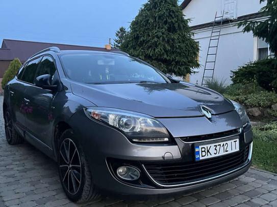 Renault Megane                          2012г. в рассрочку