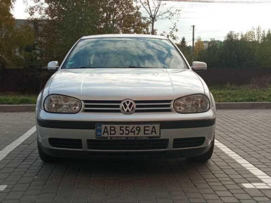 Volkswagen Golf                            2001г. в рассрочку