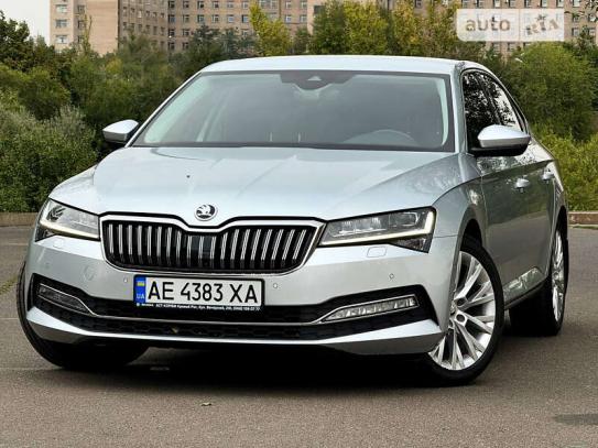 Skoda Superb
                          2022г. в рассрочку