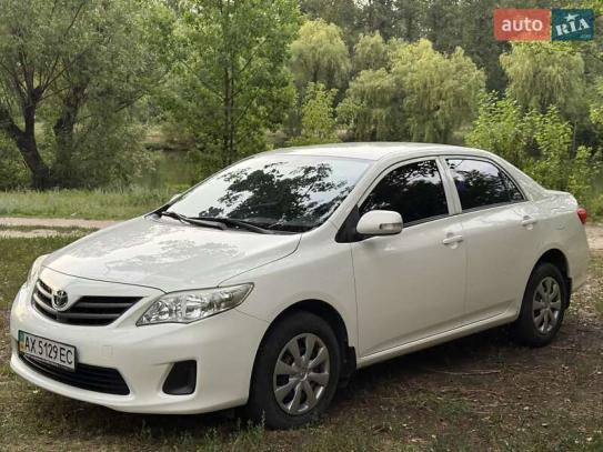 Toyota Corolla                         2011г. в рассрочку