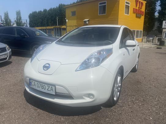 Nissan Leaf
                            2015г. в рассрочку
