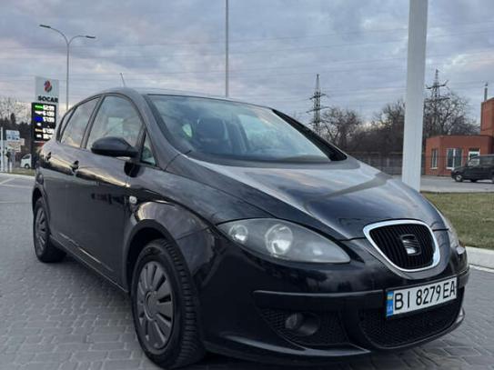 Seat Toledo                          2006г. в рассрочку