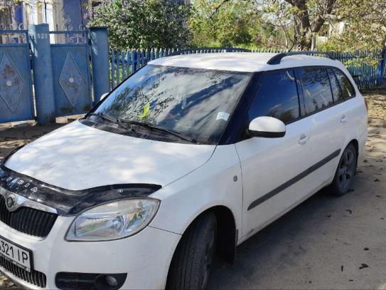 Skoda Fabia                           2008г. в рассрочку