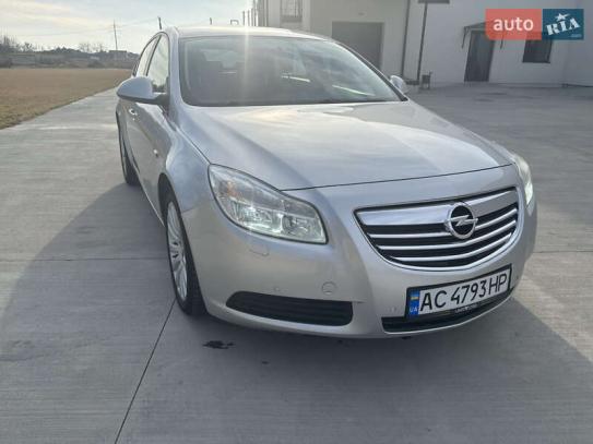 Opel Insignia                        2011г. в рассрочку