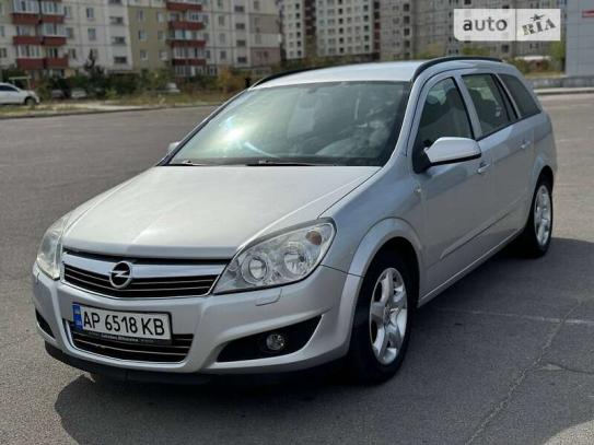 Opel Astra 2008р. у розстрочку