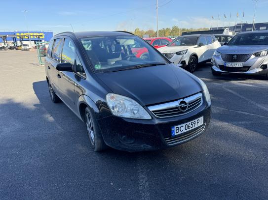 Opel Zafira 2009р. у розстрочку